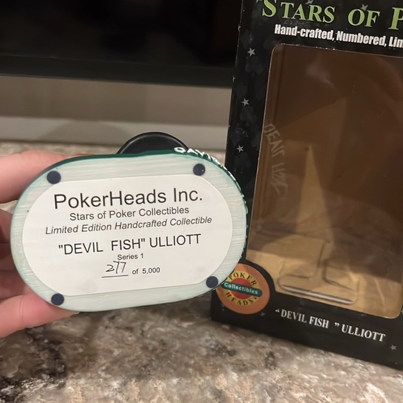 Stars of Poker Figurines Set - Picture 9 of 15